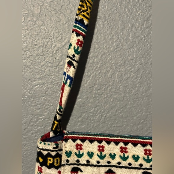 Portugal Shoulder Bag - Picture 5 of 8